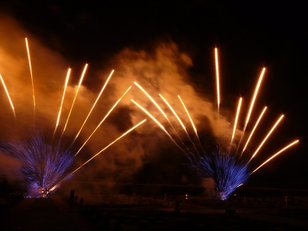 Feuerwerk Malta II   100.jpg
